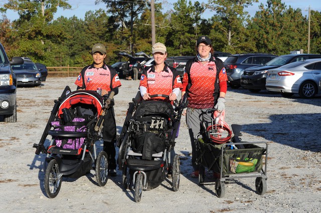2014-lady3gun-3gals-jonti