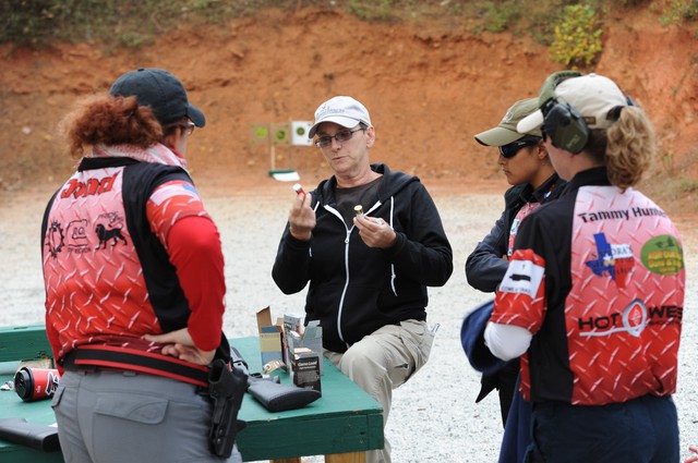 2014-lady3gun-kay-miculek-jonti